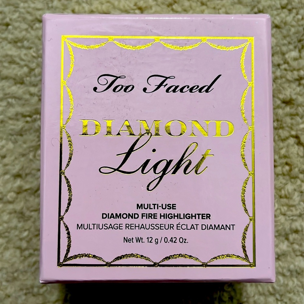 Too Faced Diamond light highlighter
